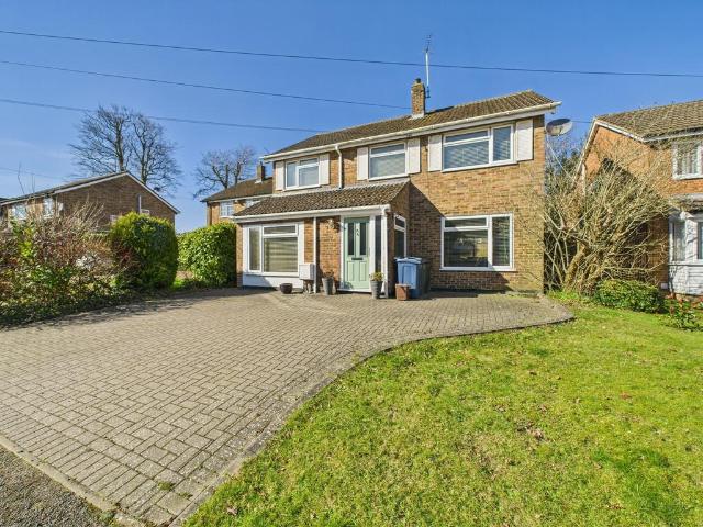 House for sale in Chepping Wycombe, Tylers Green