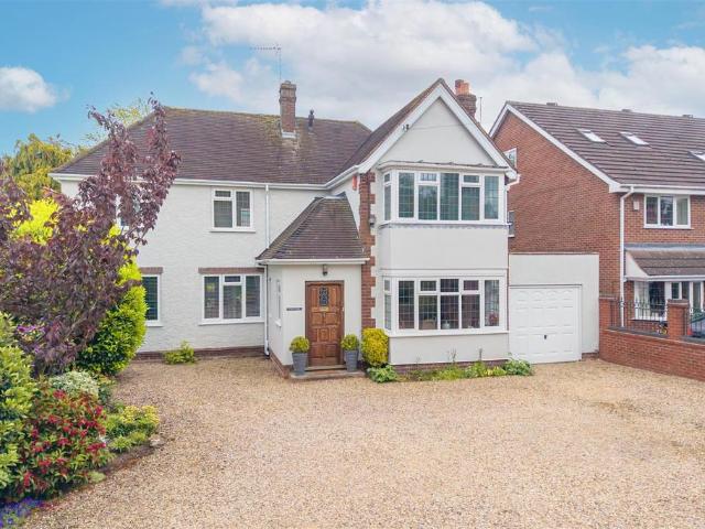 House for sale in Stourbridge, West Midlands