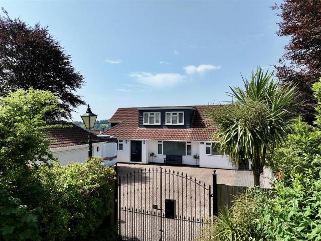 House for sale in Austin Farm, Mount Wise
