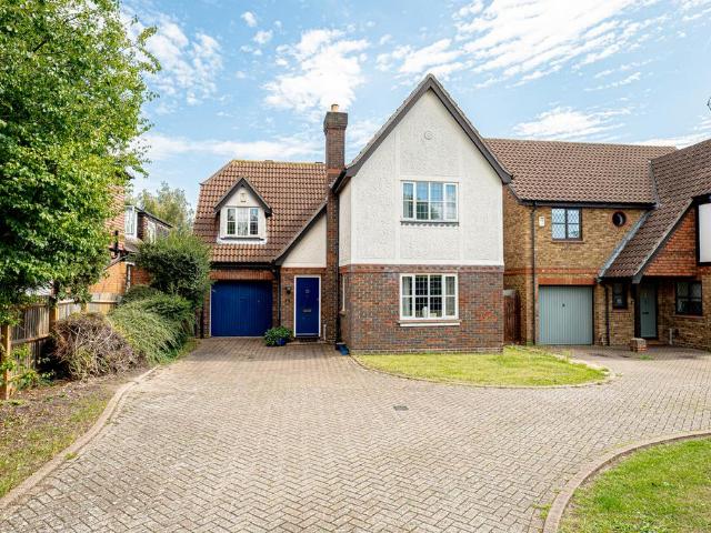 House for sale in Alton Barnes, Essex