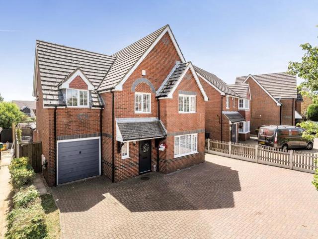 House for sale in Hawkinge, Folkestone