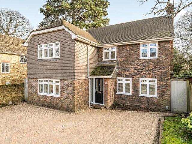 House for sale in Elmstead, Greater London