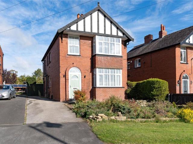 House for sale in Scholes, Leeds