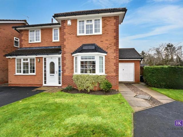 House for sale in Burtonwood and Westbrook, Warrington