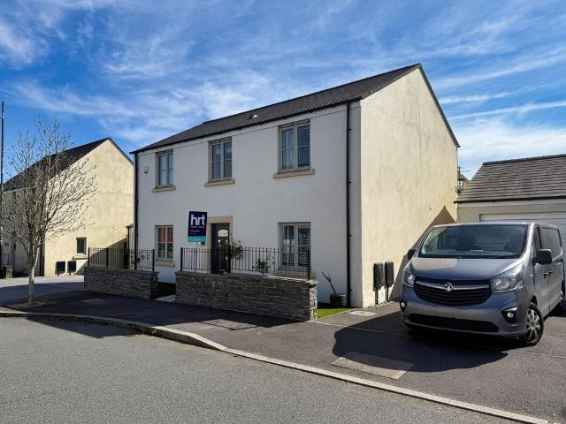 House for sale in Coedffranc, Llandarcy