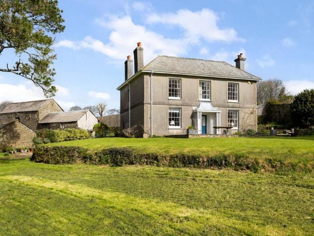 House for sale in Saltash, Cornwall