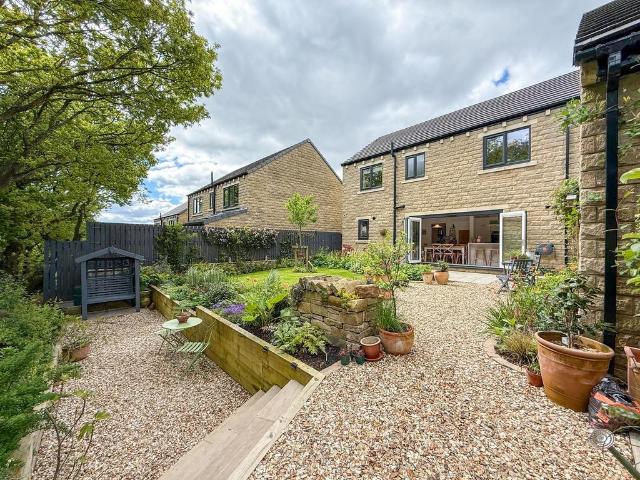 House for sale in Meltham, West Yorkshire
