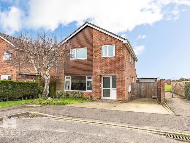 House for sale in Throop, Bournemouth