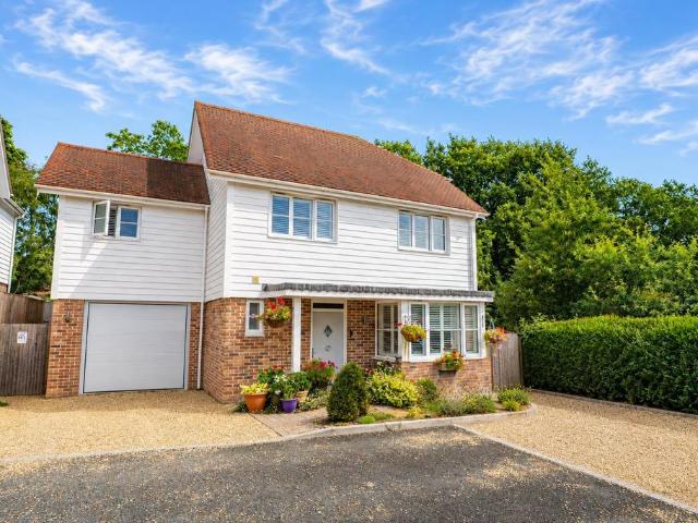 House for sale in Broad Oak, Rother