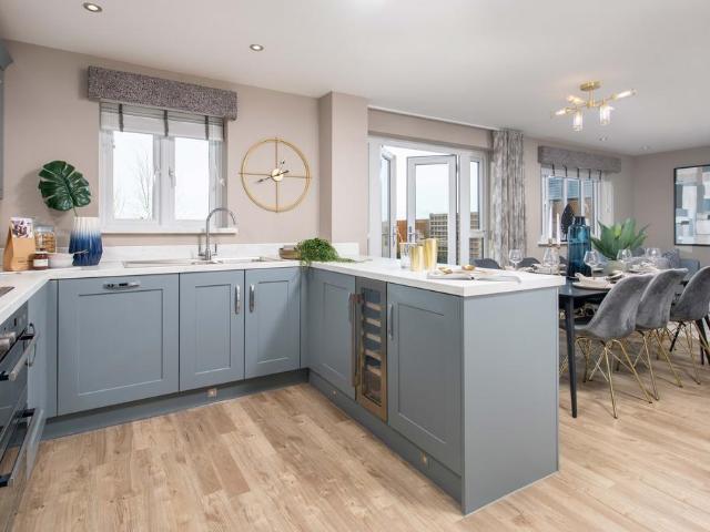 House for sale in Waltham