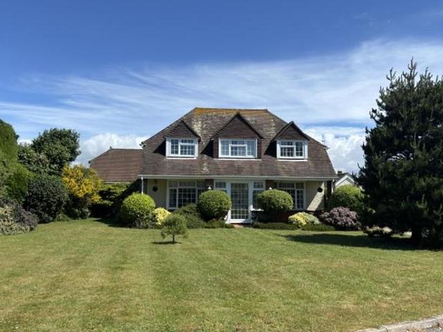 House for sale in Littlecote, West Sussex