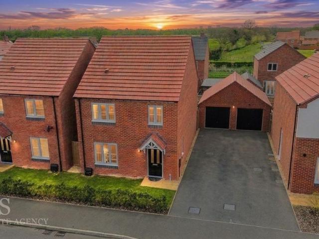 House for sale in Stenson Fields, Egginton