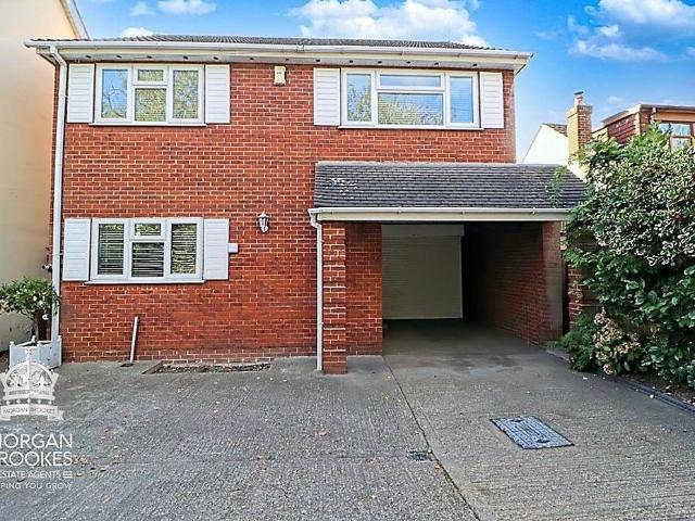 House for sale in Hadleigh, Castle Point