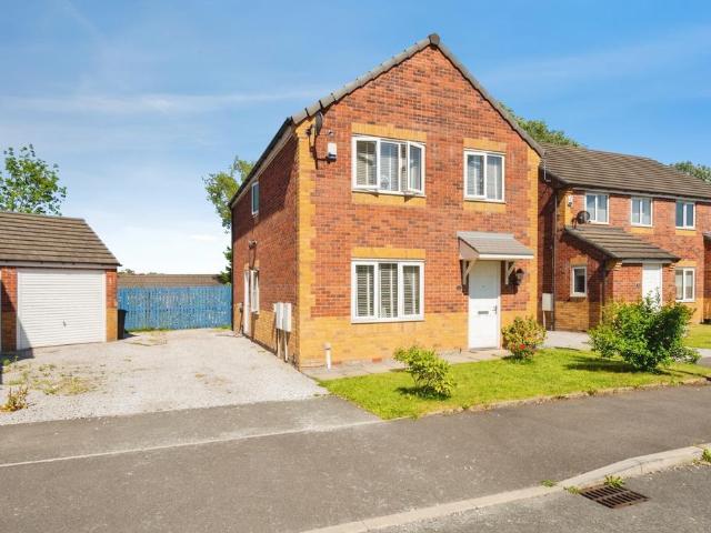 House for sale in Moses Gate, Lee Bank