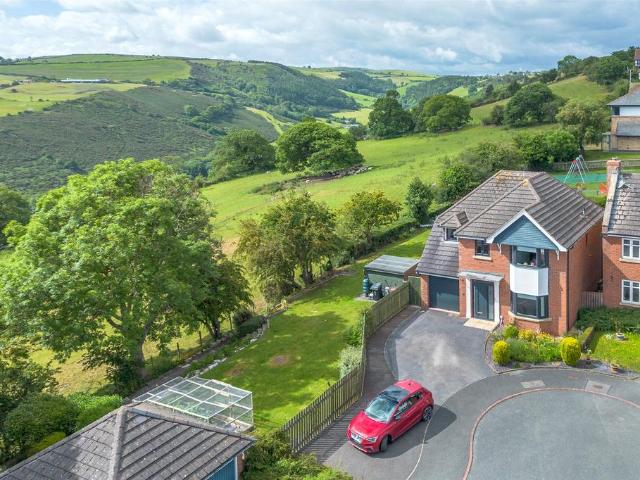 House for sale in Colwyn Bay, Wales