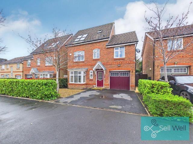 House for sale in Linnyshaw, Salford
