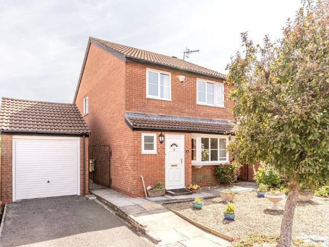 House for sale in Feckenham, City Of Bristol
