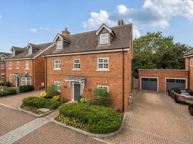 House for sale in Temple Park, Binfield