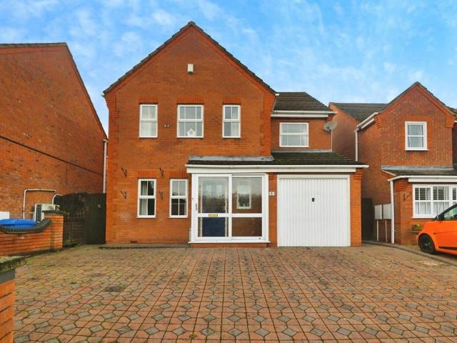 House for sale in Kettlebrook, Staffordshire