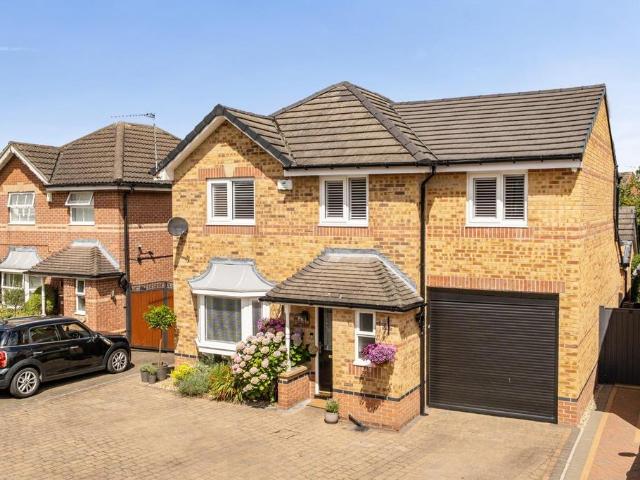 House for sale in Brampton Bierlow, South Yorkshire