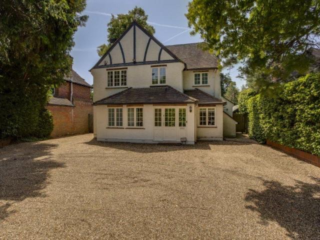 House for sale in Gerrards Cross, Denham