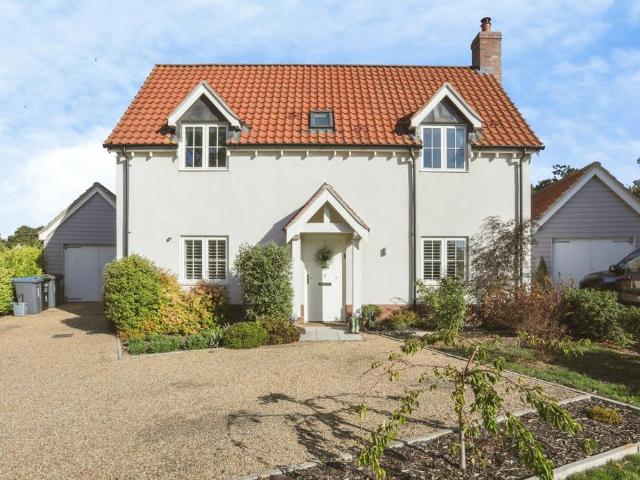 House for sale in Eastbridge, Suffolk
