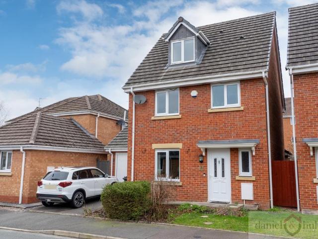 House for sale in Kingsley Moor, Staffordshire