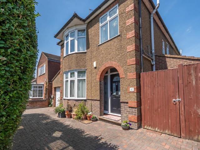 House for sale in Dunstable, Bedfordshire