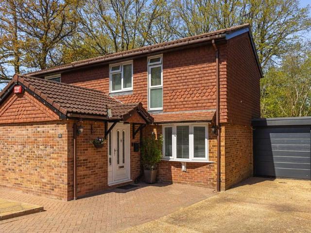 House for sale in Perryfields, West Sussex