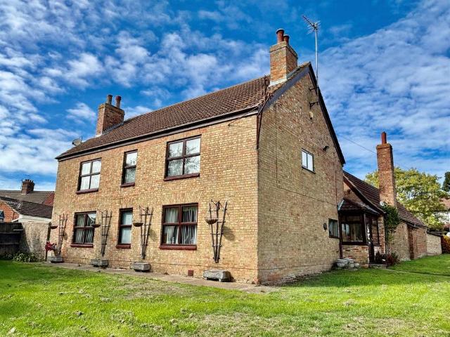 House for sale in Yaxley, Huntingdon