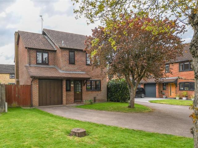 House for sale in Finchampstead