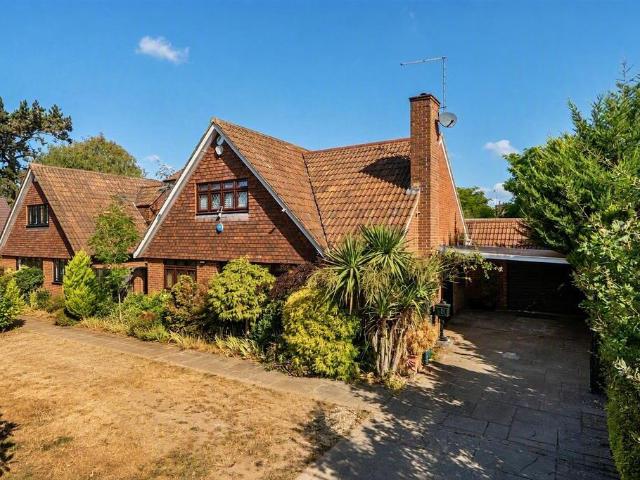 House for sale in Chislehurst, Greater London
