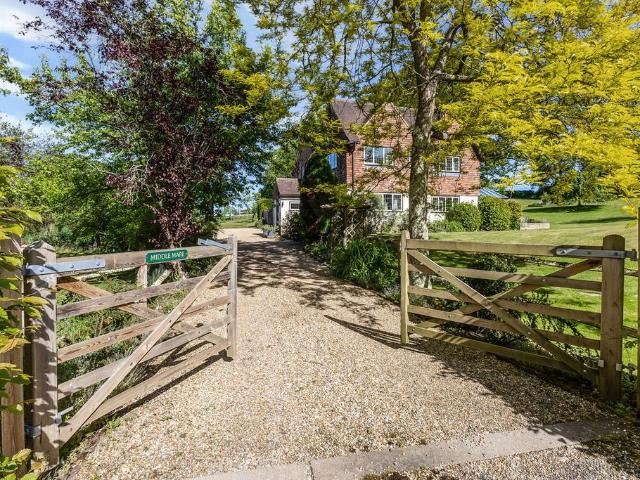 House for sale in Marehill, Horsham