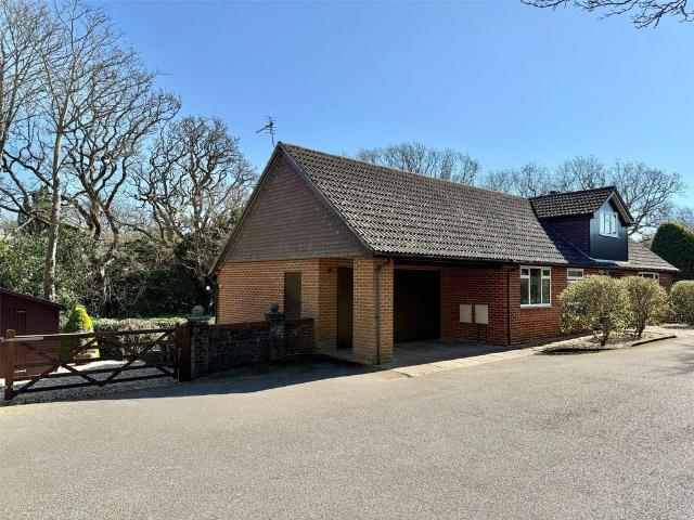 House for sale in Milford-on-Sea, Ashurst Bridge