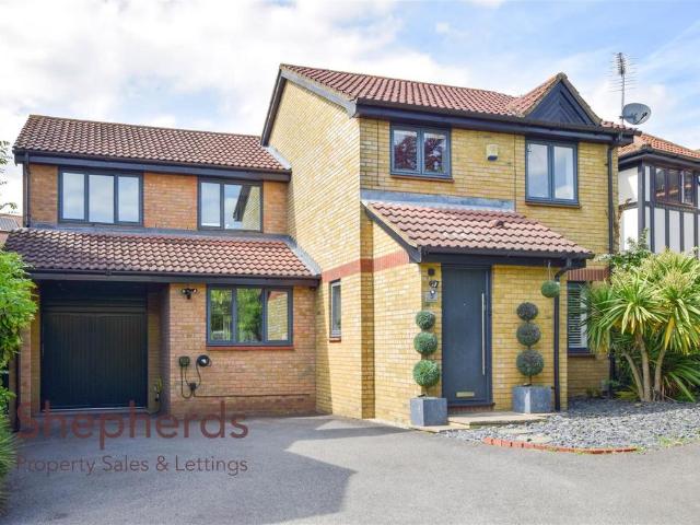 House for sale in Goffs Oak, Broxbourne