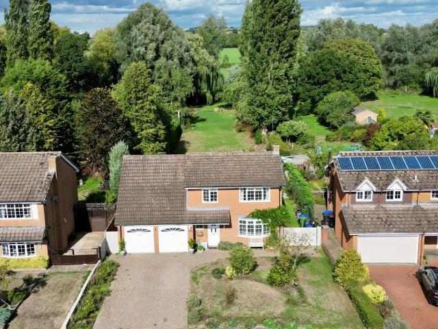 House for sale in Nether Heyford, West Northamptonshire