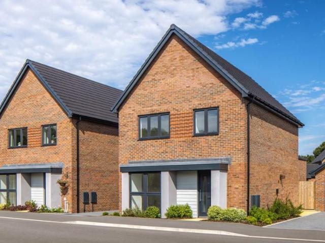 House for sale in Hambrook, Nutbourne