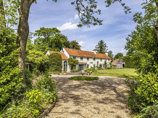 House for sale in Barton In Fabis, East Midlands
