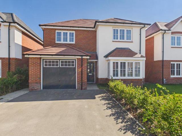 House for sale in Sealand, Garden City