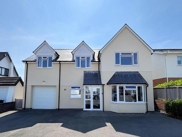 House for sale in Tywyn, Wales