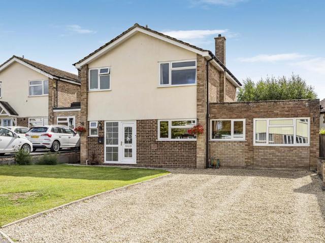 House for sale in Shabbington, Buckinghamshire