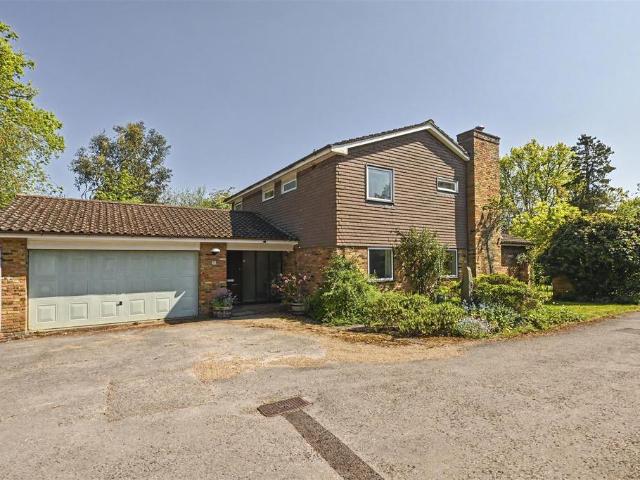 House for sale in Roundwood, Five Acres