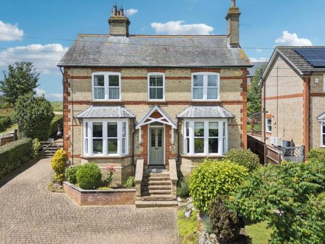 House for sale in Lower Stondon, Bedfordshire