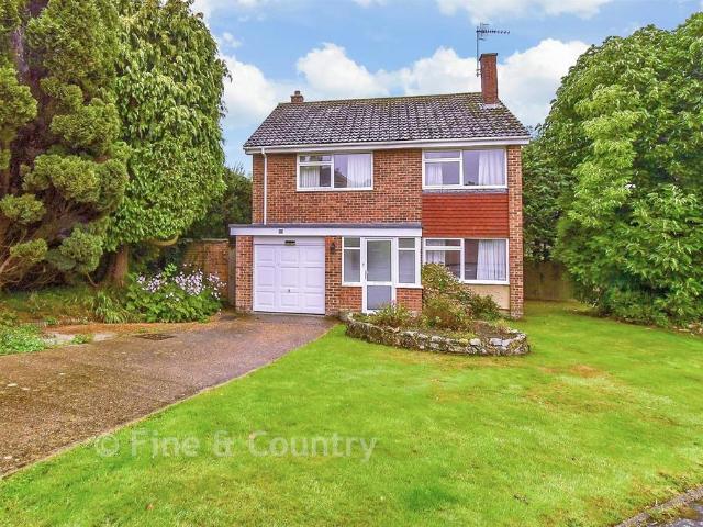 House for sale in Broadwater Down, Sandown Park