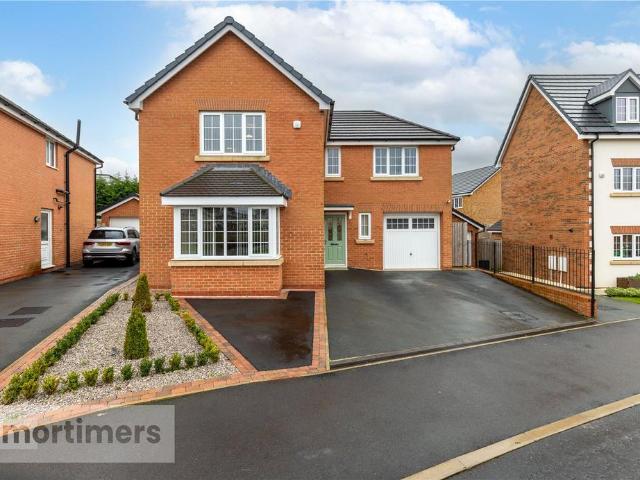 House for sale in Lammack, Blackburn