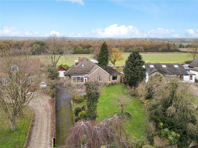 House for sale in Flaxby, North Yorkshire