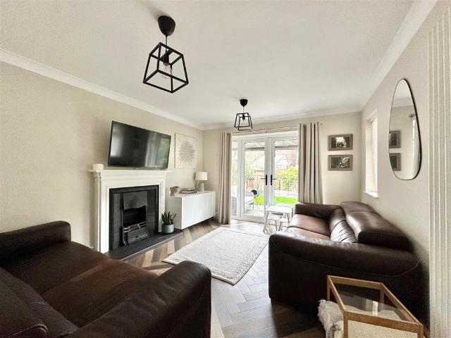 House for sale in Buxworth, Charlesworth