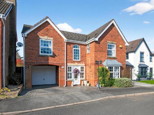 House for sale in Wrens Nest, Coseley