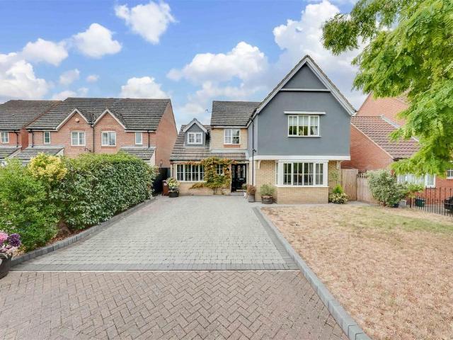 House for sale in South Ockendon, Essex