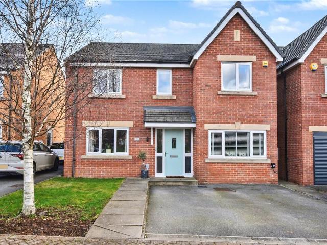 House for sale in Austhorpe, West Yorkshire